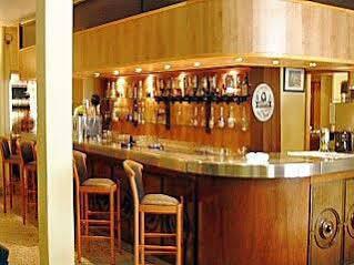 Hotel Madame Mere 3*